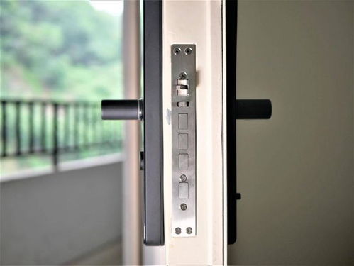 小米智能門(mén)鎖pro體驗(yàn),1599帶高清攝像頭 同價(jià)位難逢對(duì)手